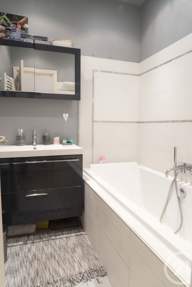 Appartement F4 à vendre - 4 pièces - 128,50 m2 - Lyon - 69002 - RHONE-ALPES