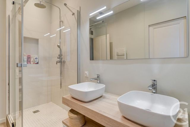 Appartement F2 à vendre - 2 pièces - 62,06 m2 - Lyon - 69005 - RHONE-ALPES