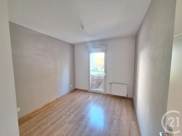 Appartement &agrave; louer - 3 pi&egrave;ces - 65 m2 - St Priest - 69 - RHONE-ALPES