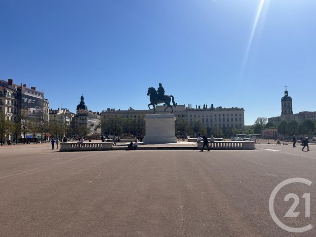 Appartement T2 à vendre - 2 pièces - 68,75 m2 - Lyon - 69002 - RHONE-ALPES