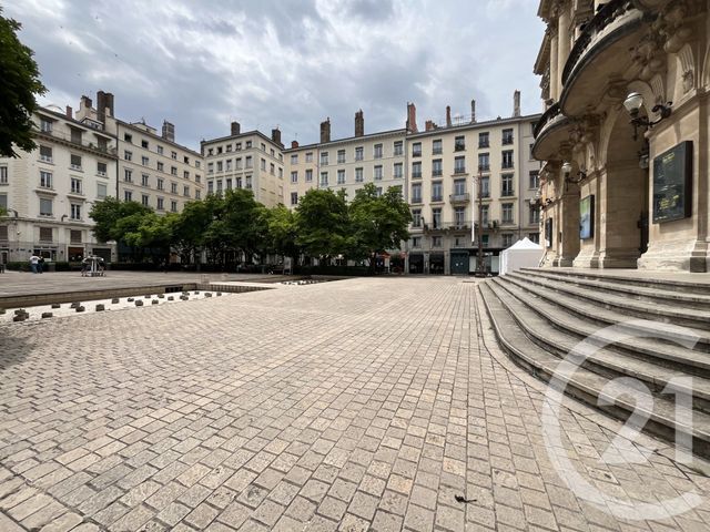 Appartement F3 à vendre - 3 pièces - 92,82 m2 - Lyon - 69002 - RHONE-ALPES