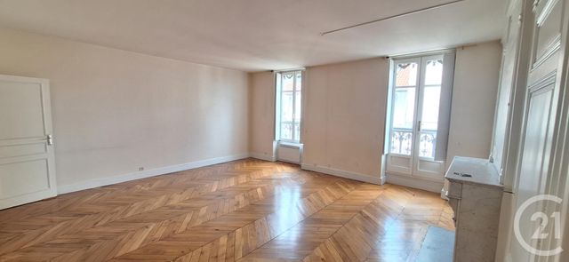 Afficher la photo en grand Appartement à louer - 2 pièces - 74,50 m2 - Lyon - 69002 - RHONE-ALPES