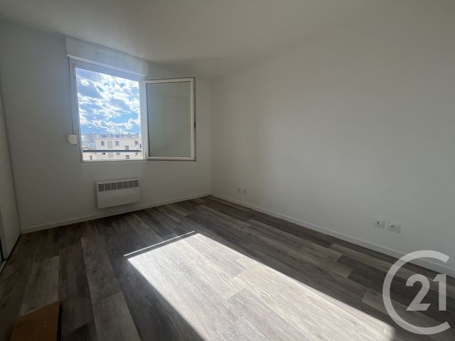 Afficher la photo en grand Appartement F2 à vendre - 2 pièces - 48,75 m2 - Lyon - 69008 - RHONE-ALPES