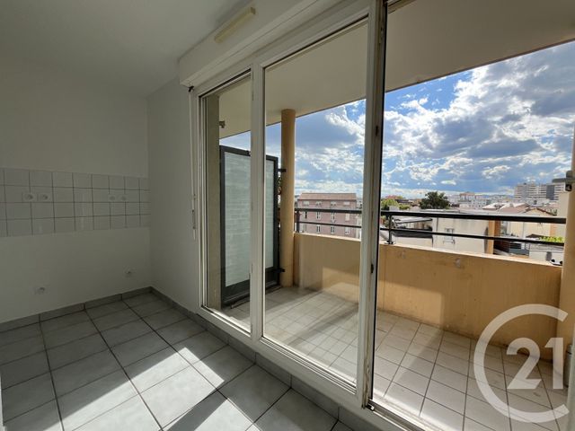 Afficher la photo en grand Appartement F2 à vendre - 2 pièces - 48,75 m2 - Lyon - 69008 - RHONE-ALPES