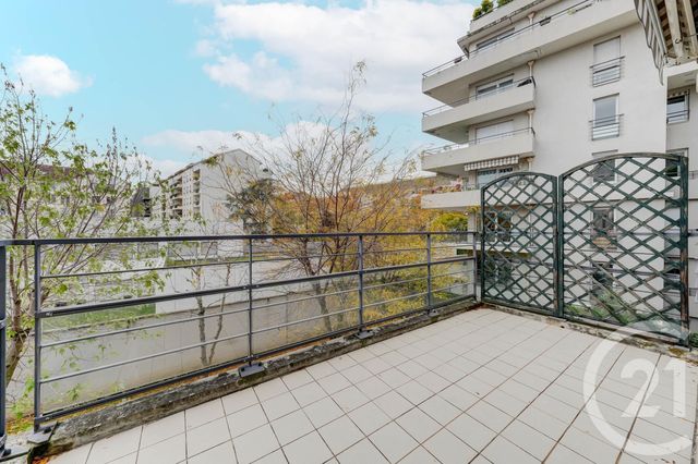 Appartement F3 à vendre - 3 pièces - 69,68 m2 - Lyon - 69008 - RHONE-ALPES