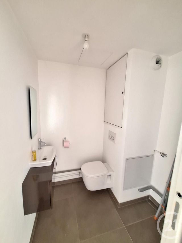 Appartement F3 &agrave; louer - 3 pi&egrave;ces - 60,27 m2 - Lyon - 69002 - RHONE-ALPES