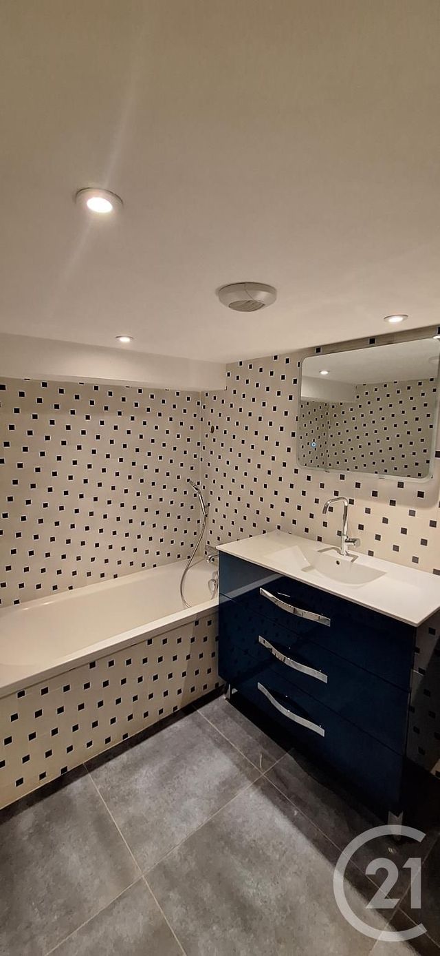 Appartement T1 &agrave; louer - 1 pi&egrave;ce - 50,40 m2 - Lyon - 69001 - RHONE-ALPES