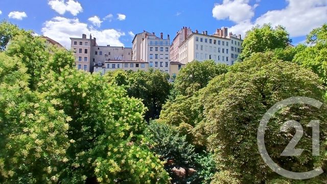 Afficher la photo en grand Appartement F3 à vendre - 4 pièces - 130,35 m2 - Lyon - 69001 - RHONE-ALPES